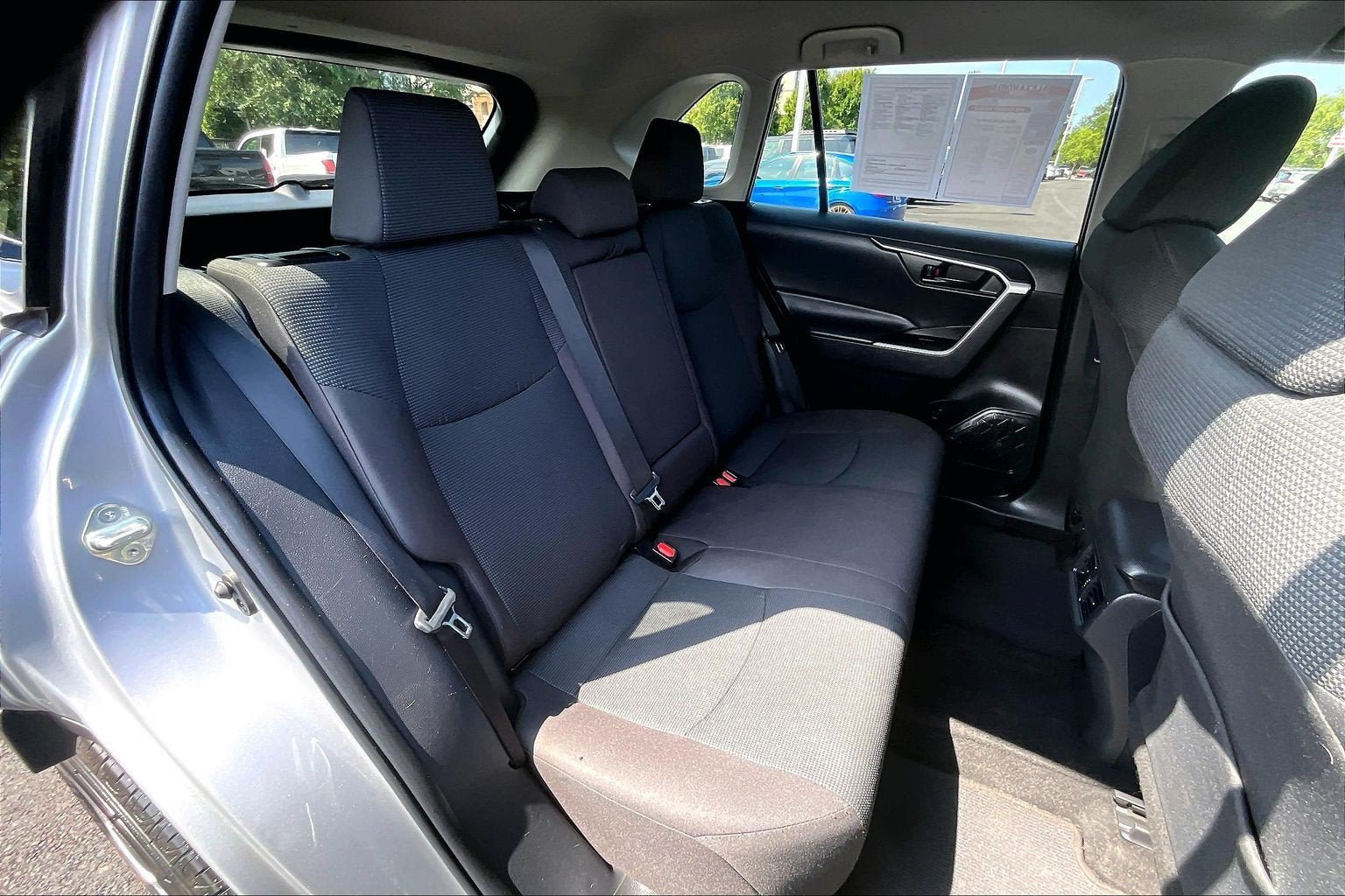 Used 2023 Toyota RAV4 LE AWD/4WD image 25