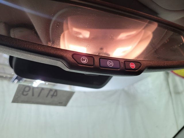 Used 2016 Chevrolet Equinox LT image 29