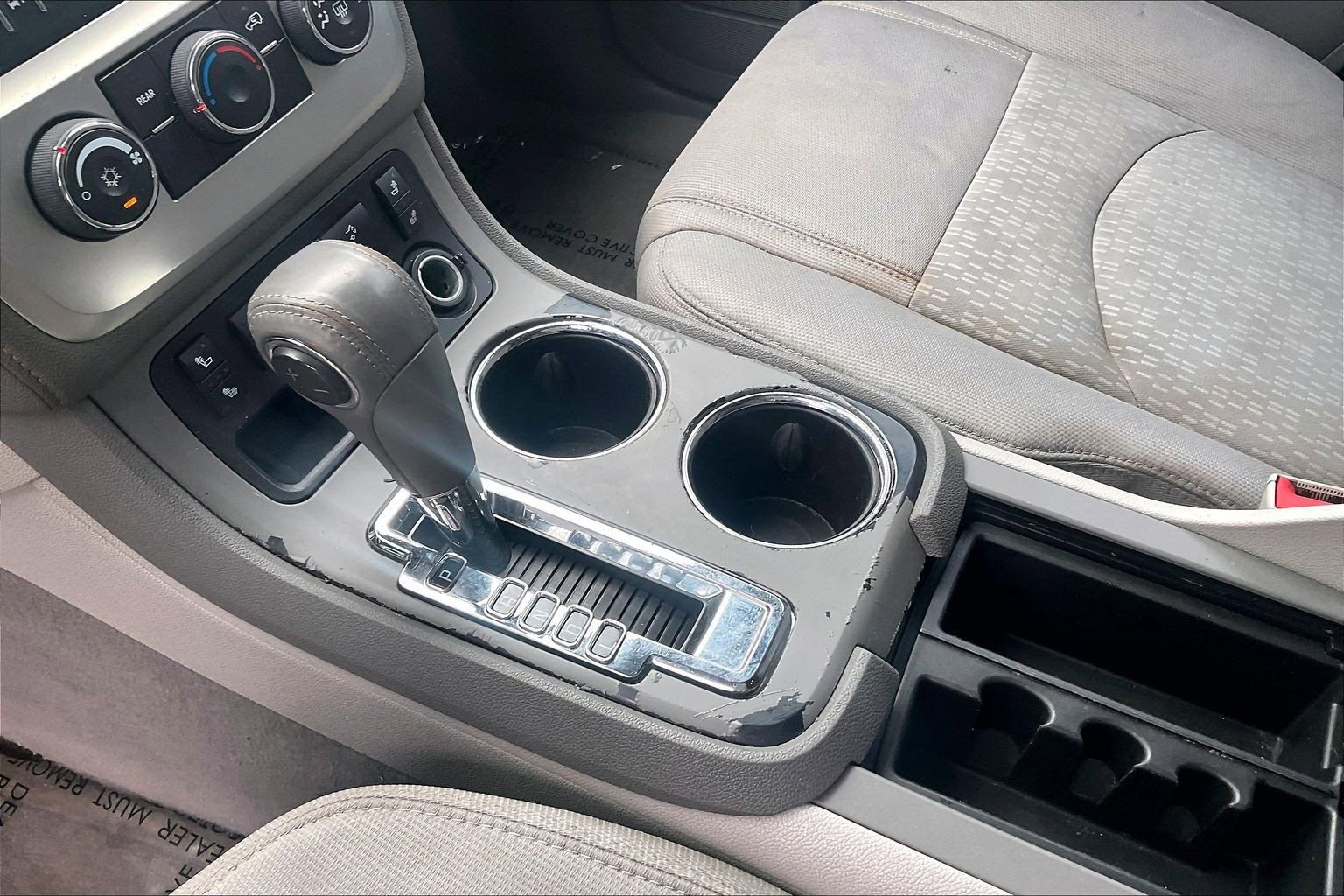 Used 2013 GMC Acadia SLE image 13