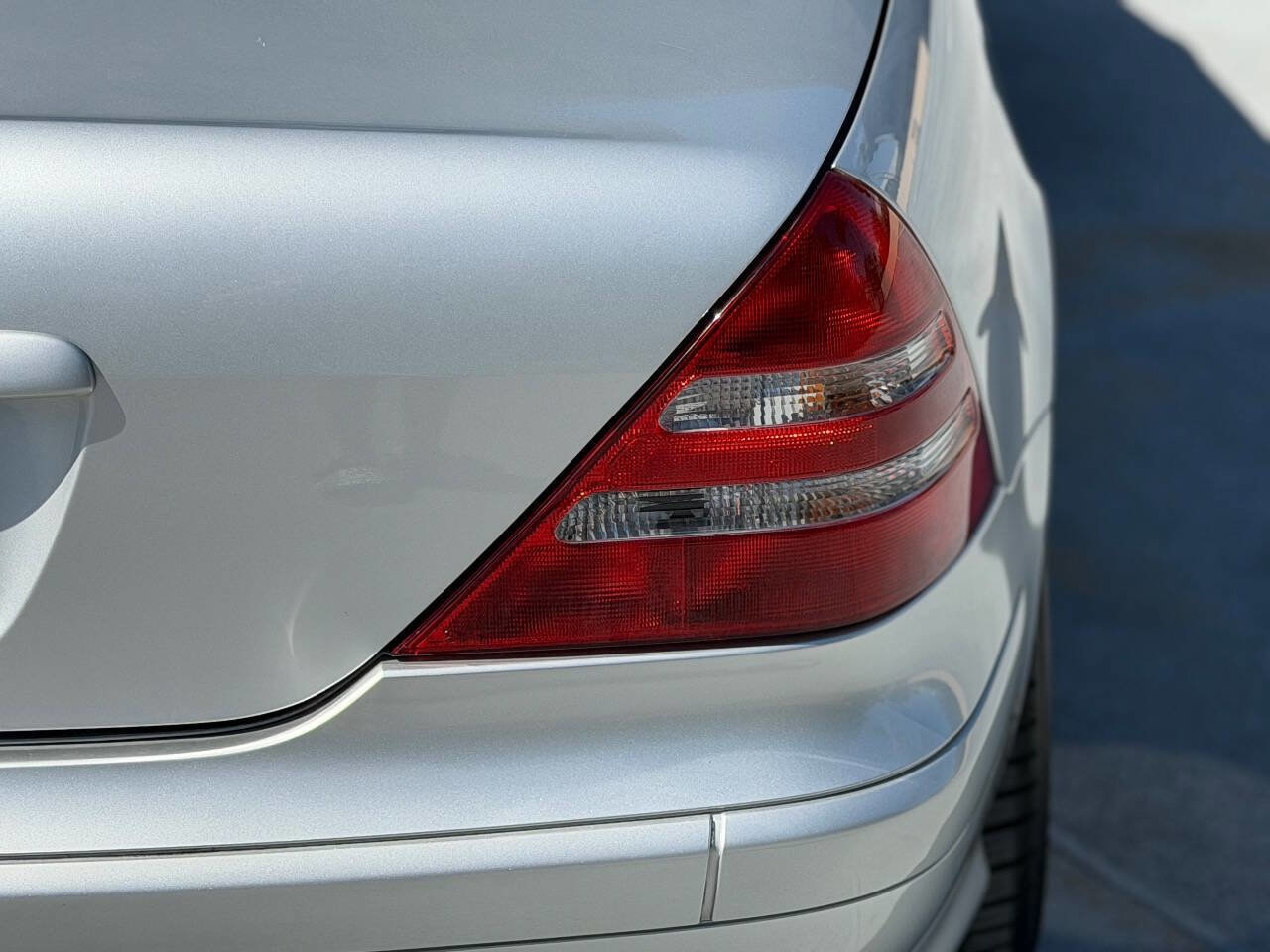 Used 2001 Mercedes-Benz SLK 320 image 13