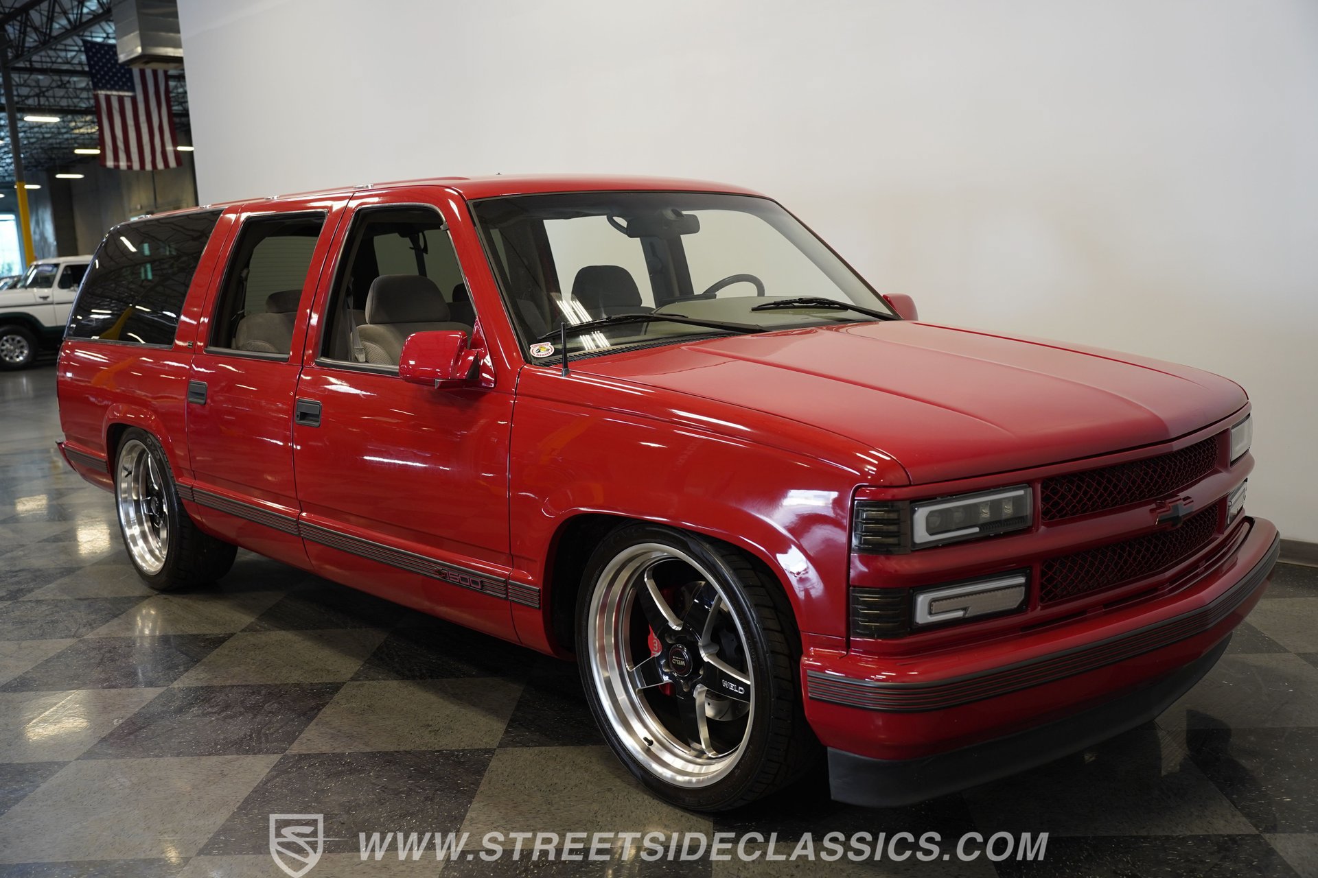 Used 1996 Chevrolet Suburban 2WD image 17