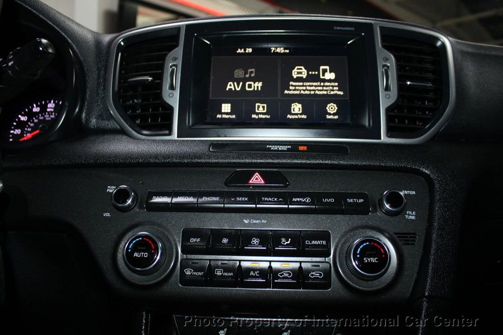 Used 2018 Kia Sportage LX w/ LX Popular Package image 16