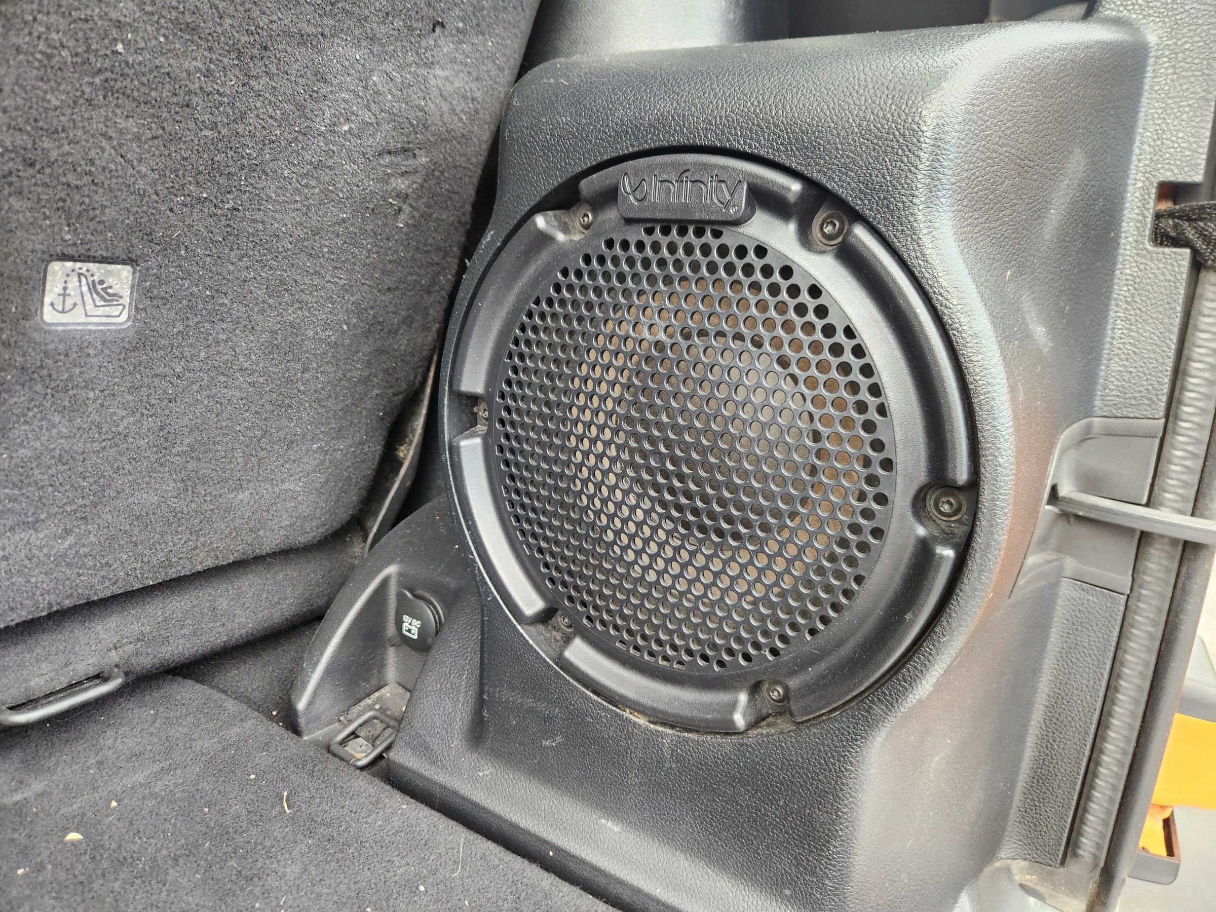 Used 2012 Jeep Wrangler Sahara image 34