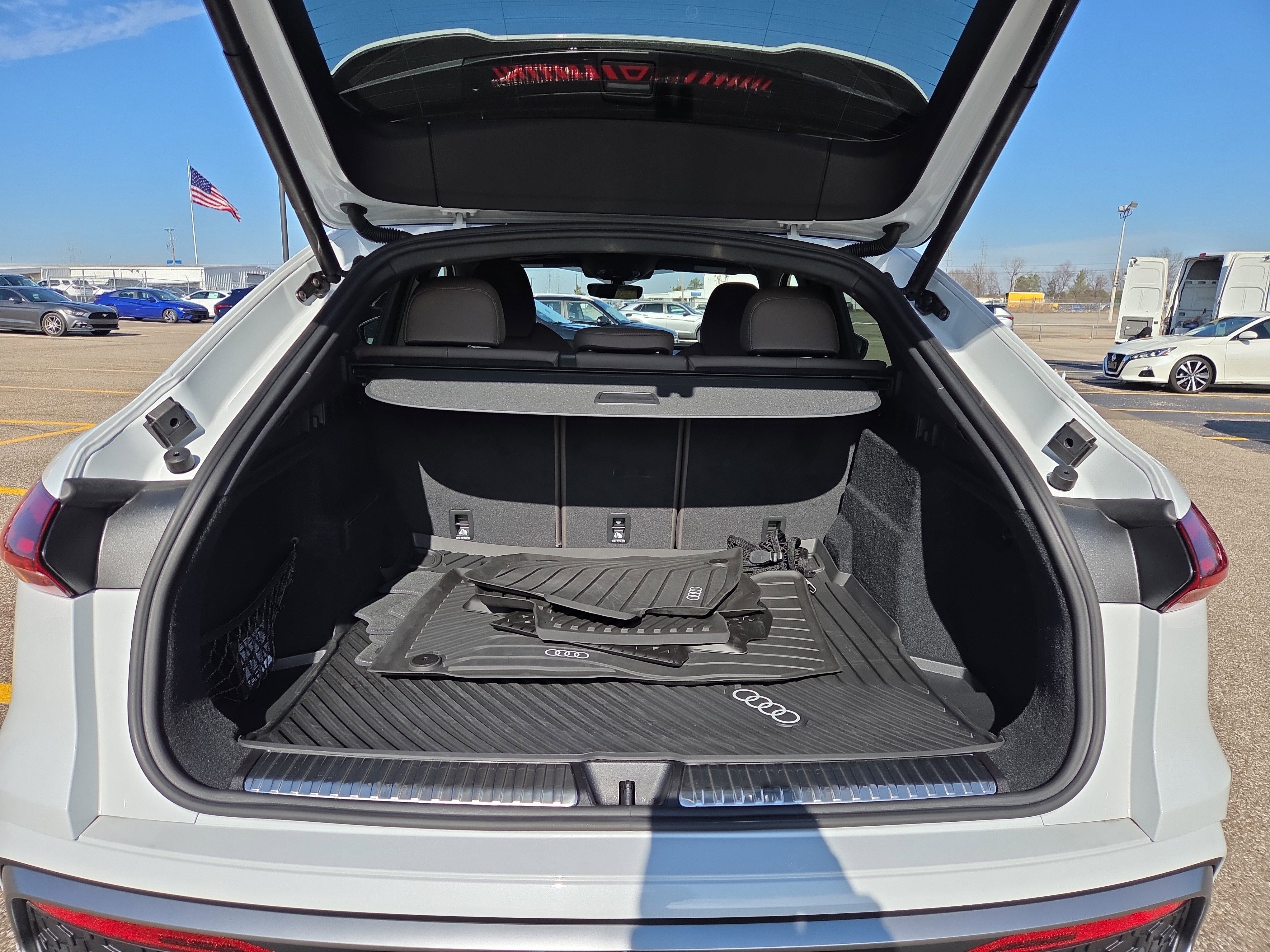 Certified 2025 Audi Q5 Premium Plus w/ Premium Plus image 9