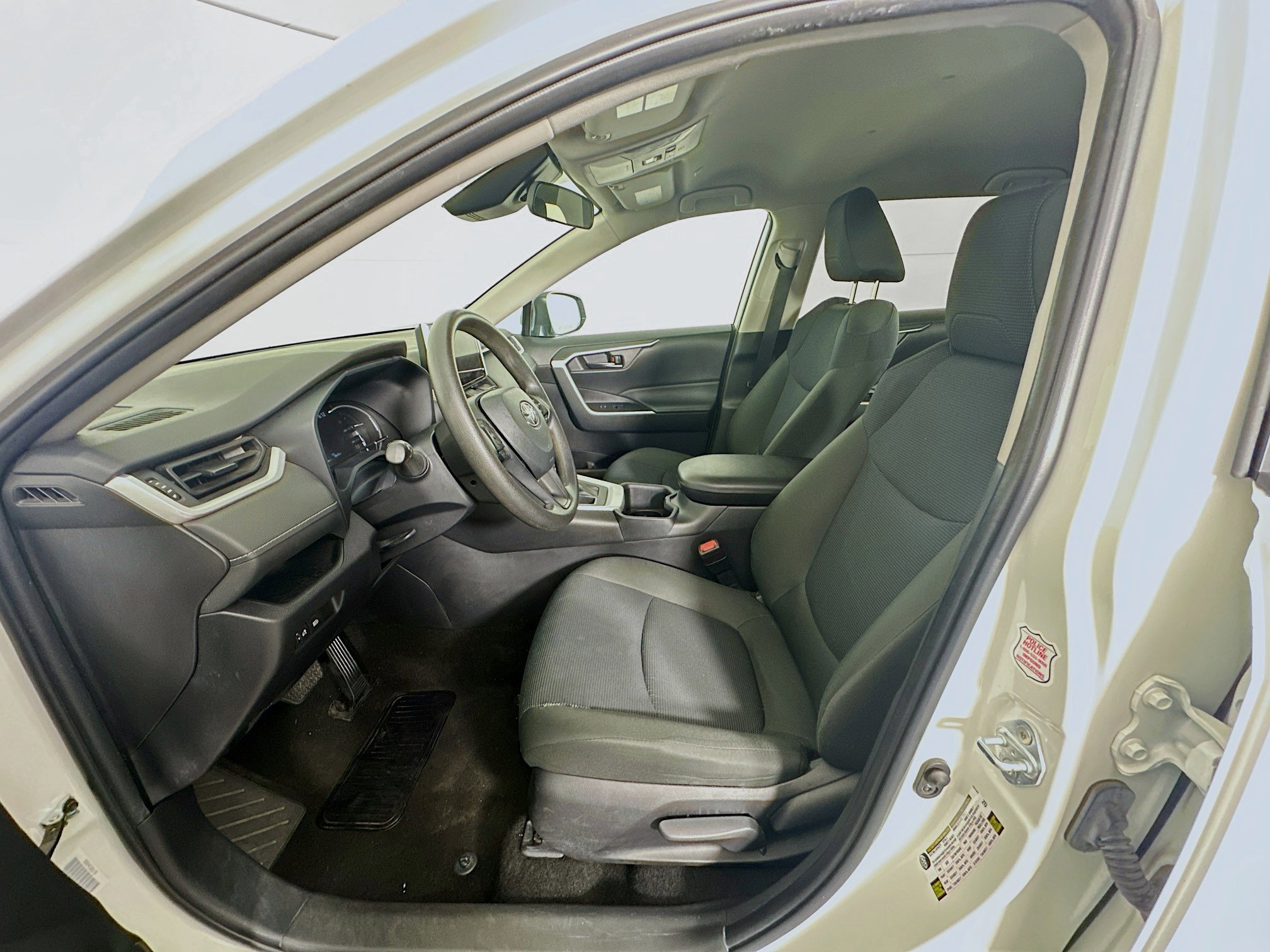 Used 2024 Toyota RAV4 LE image 13