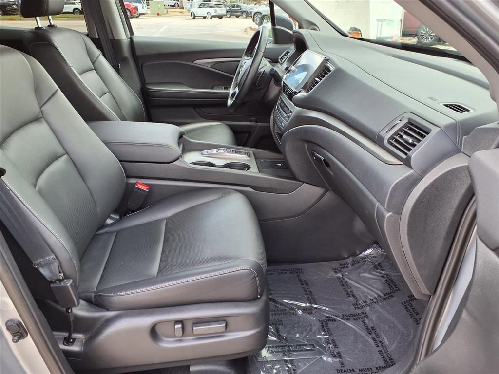 Used 2025 Honda Ridgeline RTL image 9