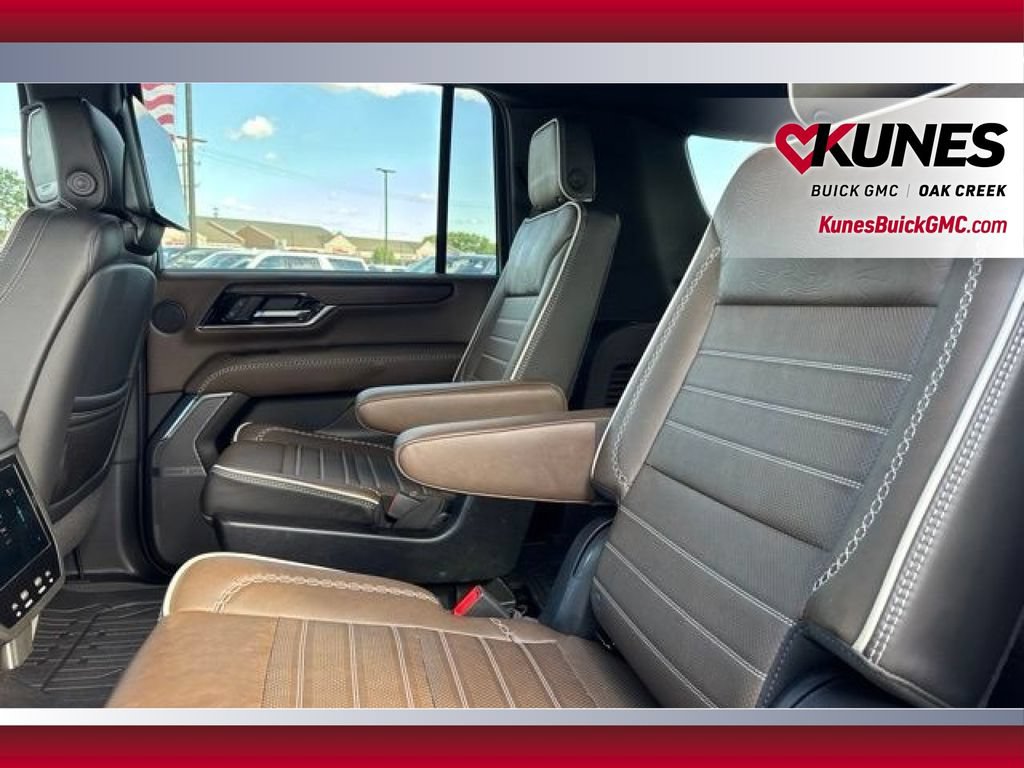 Used 2026 GMC Yukon XL Denali Ultimate w/ LPO, Floor Liner Package AWD/4WD image 26