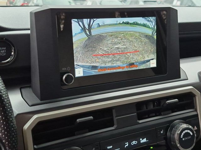 Certified 2025 Toyota Tacoma SR5 AWD/4WD image 13