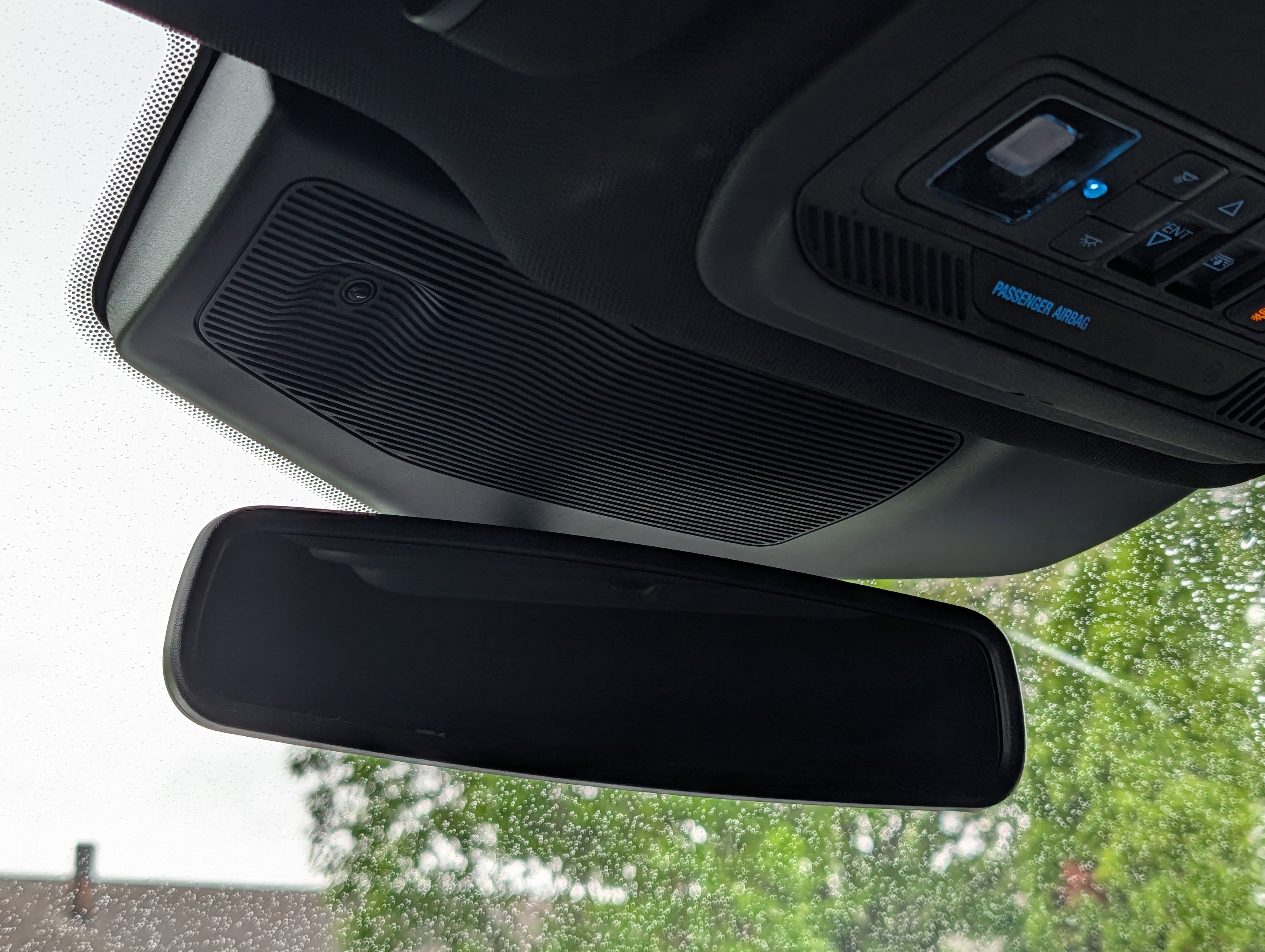 Used 2020 Ford Explorer Limited image 28