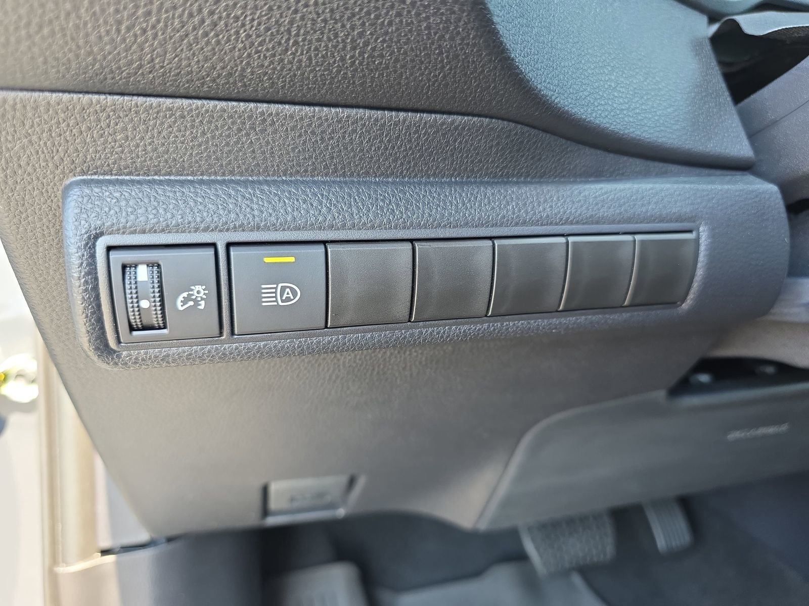 Used 2026 Toyota Corolla LE image 25