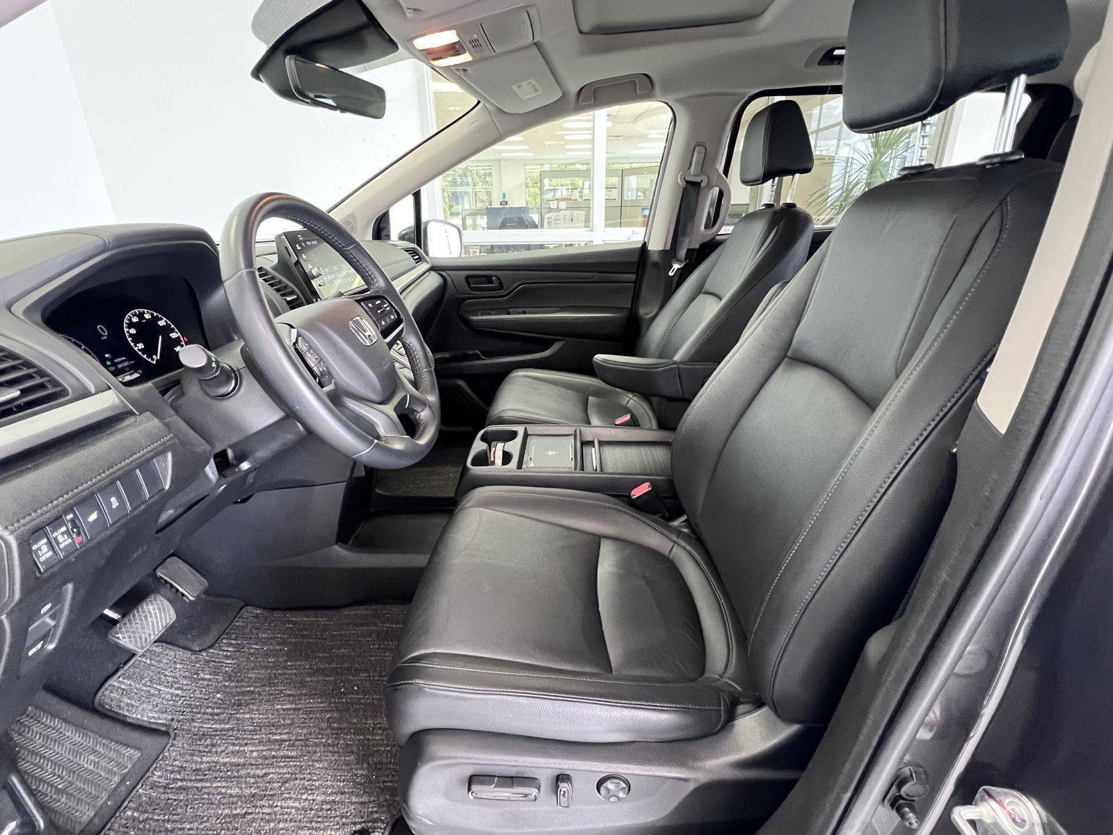 Used 2025 Honda Odyssey EX-L image 11
