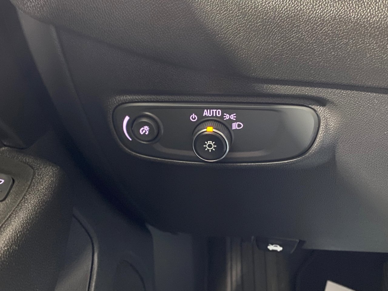 Used 2022 Chevrolet Equinox LT image 23