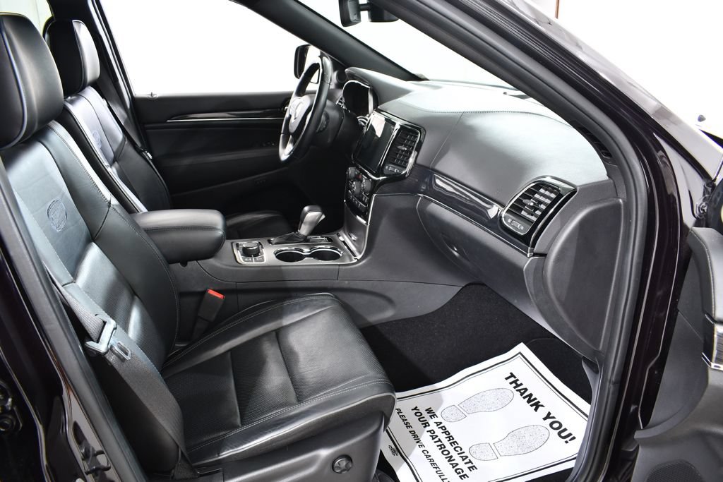 Used 2020 Jeep Grand Cherokee Overland AWD/4WD image 10