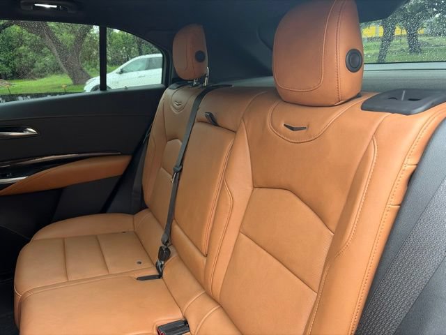 Used 2020 Cadillac XT4 Premium Luxury FWD image 7