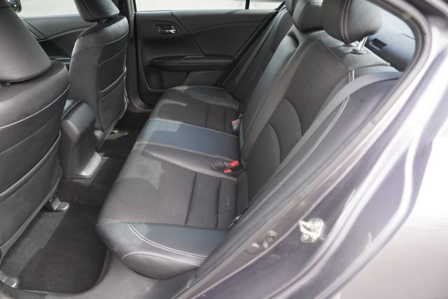 Used 2016 Honda Accord Sport image 12
