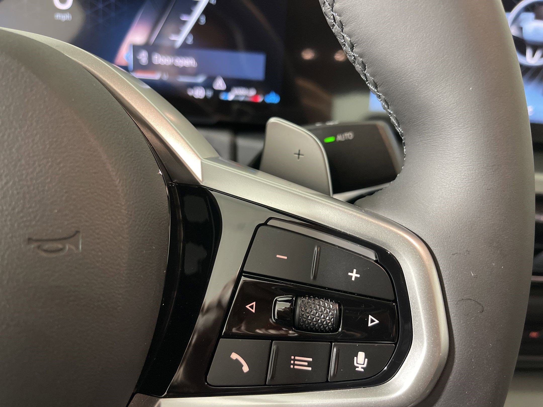 Used 2026 BMW 430i Coupe w/ M Sport Package image 23