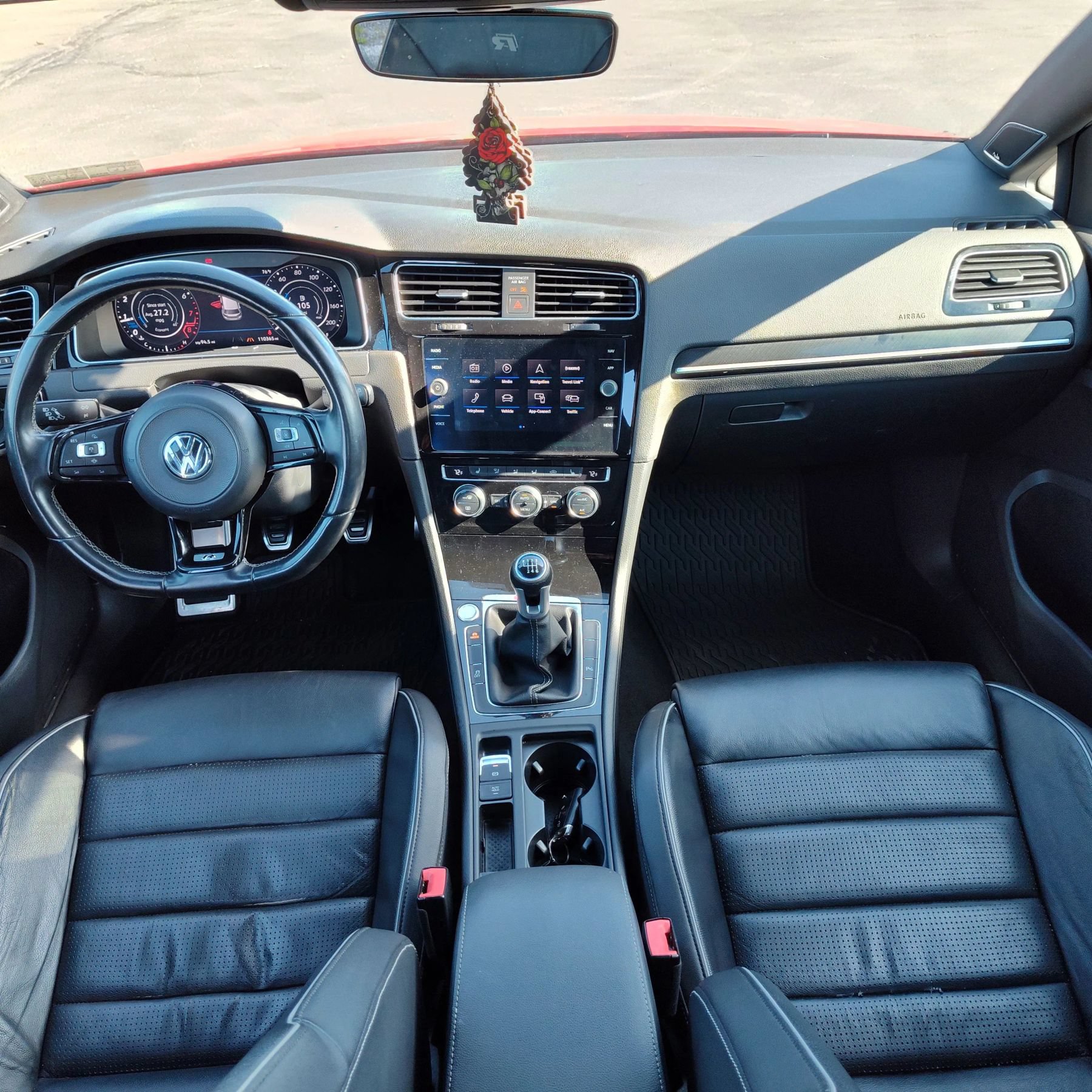 Used 2019 Volkswagen Golf 4-Door AWD/4WD image 12