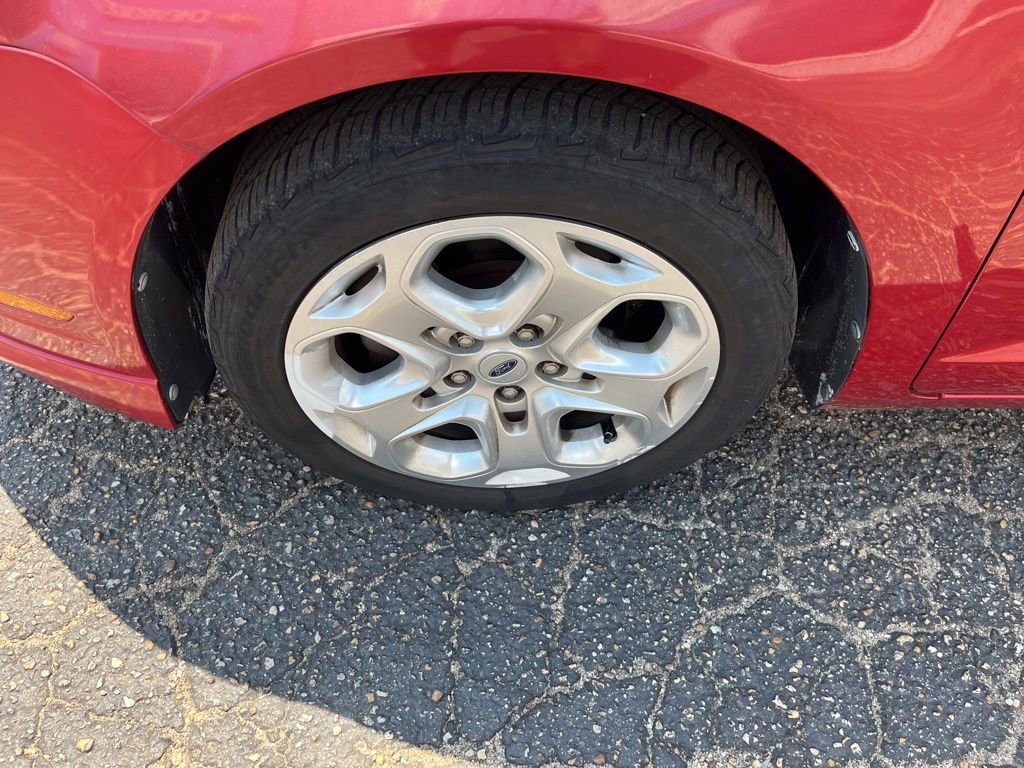 Used 2010 Ford Fusion SE FWD image 7