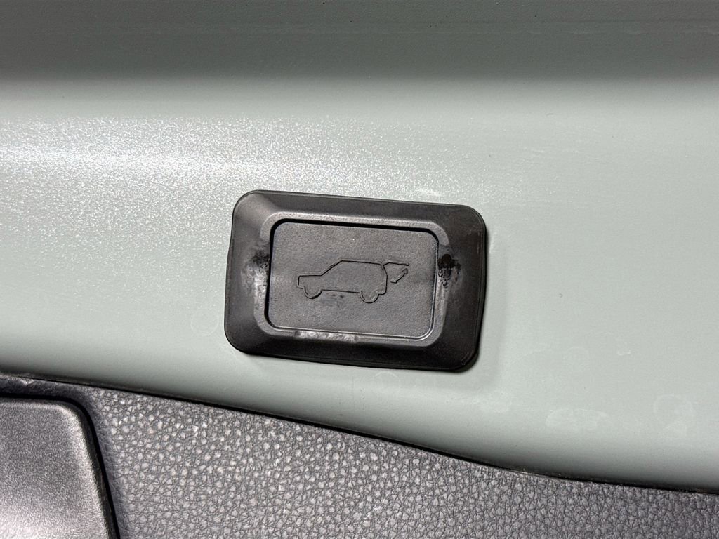 Certified 2020 Toyota RAV4 TRD Off-Road AWD/4WD image 31
