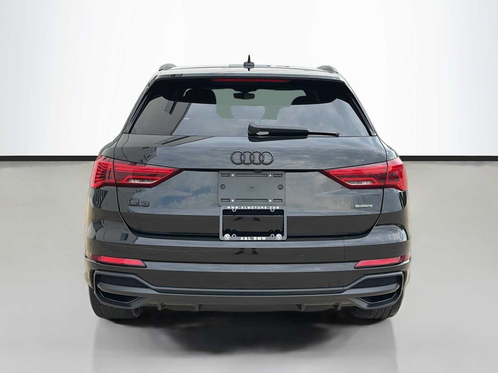 Used 2022 Audi Q3 2.0T Premium AWD/4WD image 4