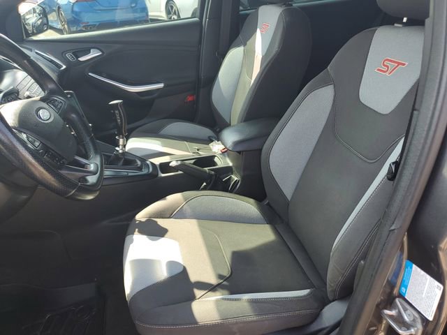 Used 2018 Ford Focus ST FWD image 28