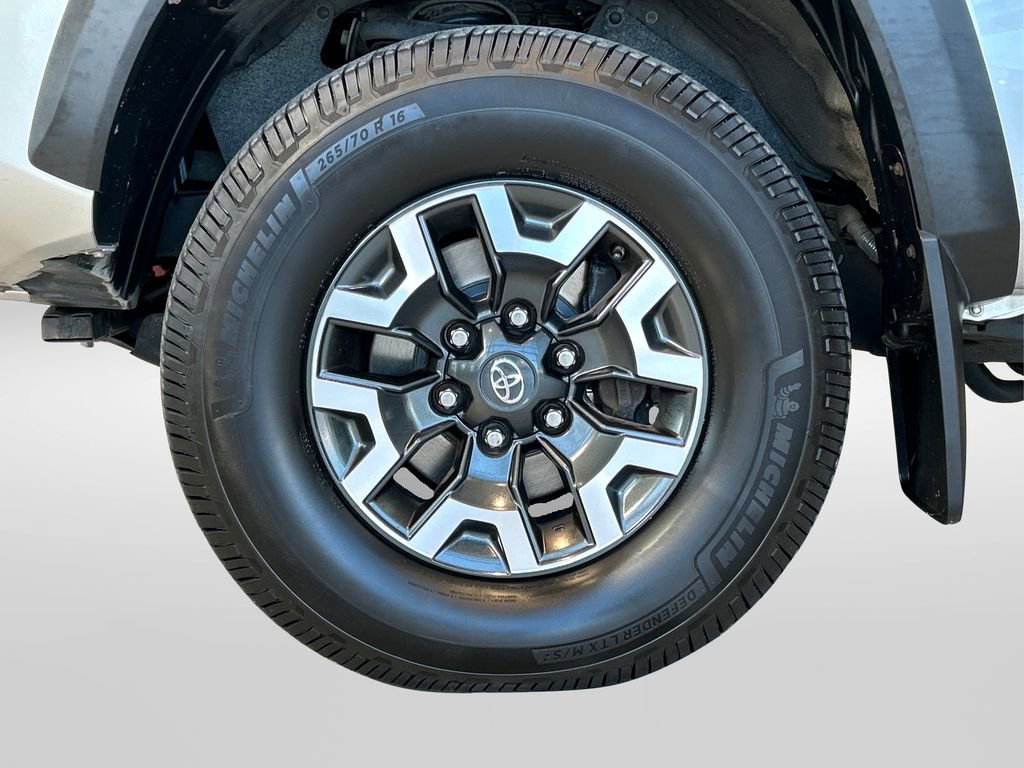 Used 2016 Toyota Tacoma TRD Off-Road image 14