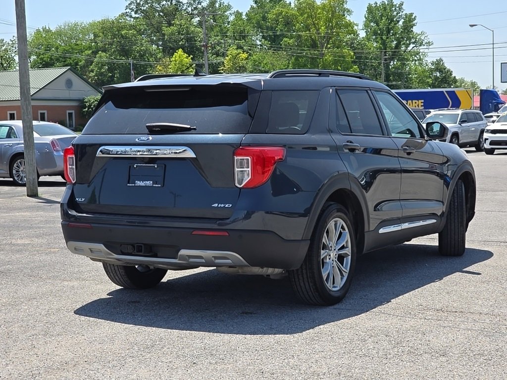 Used 2023 Ford Explorer XLT w/ Equipment Group 202A image 7