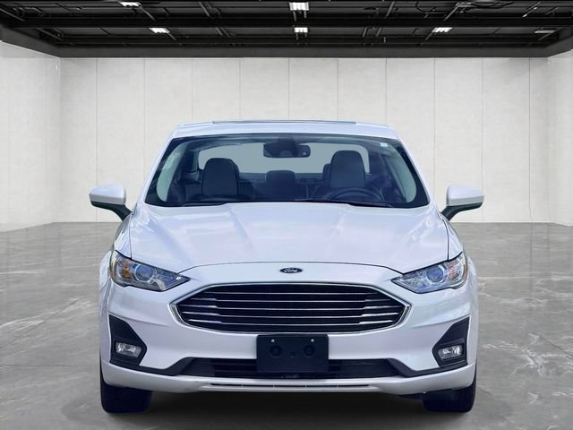Used 2020 Ford Fusion SE w/ Equipment Group 151A FWD image 2