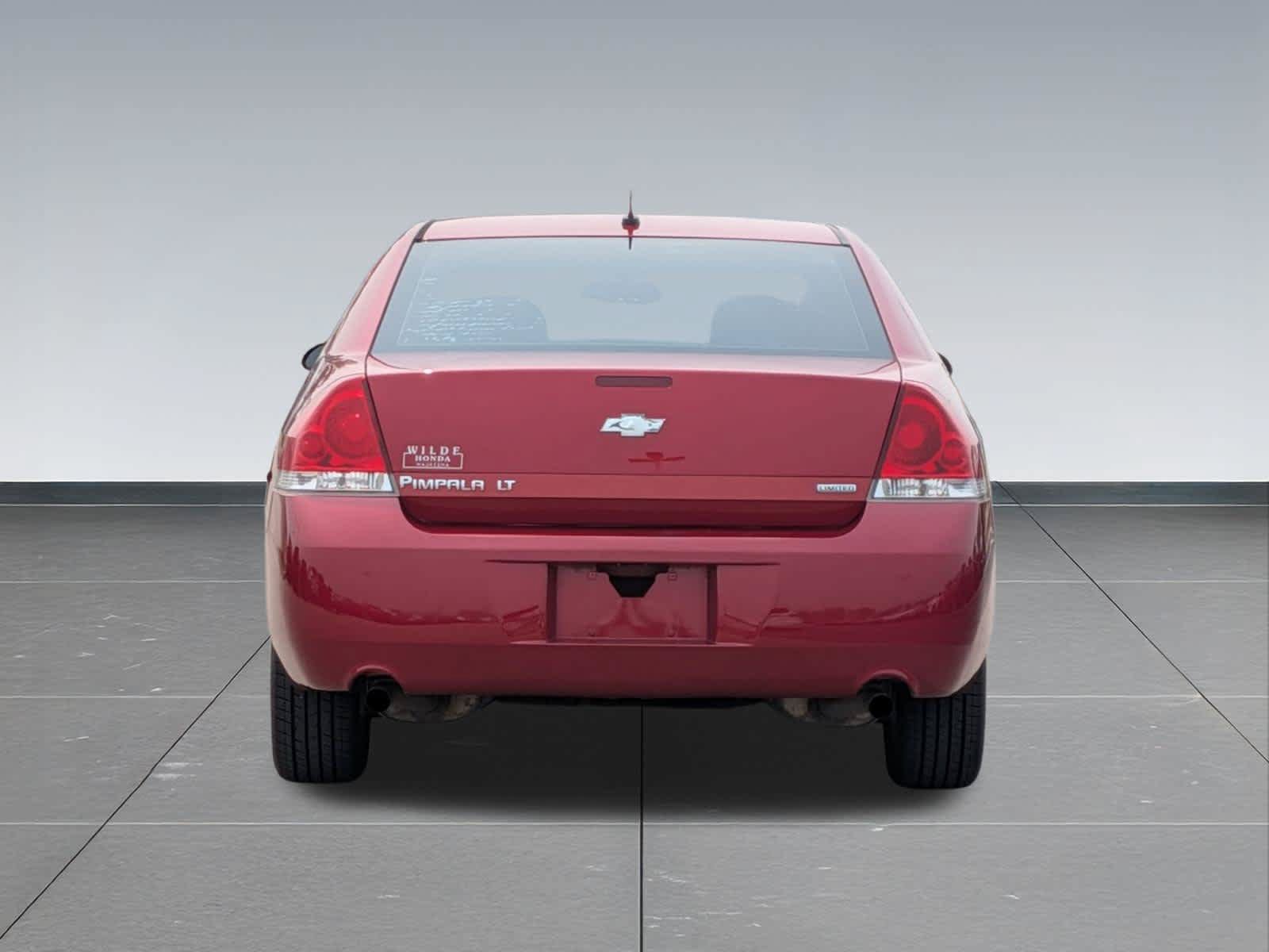 Used 2015 Chevrolet Impala LT w/ LT Sunroof Package FWD image 4
