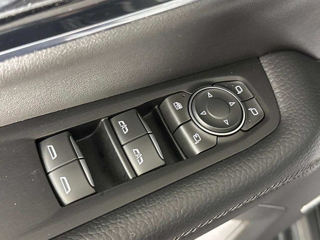 Certified 2025 GMC Yukon Denali AWD/4WD image 26