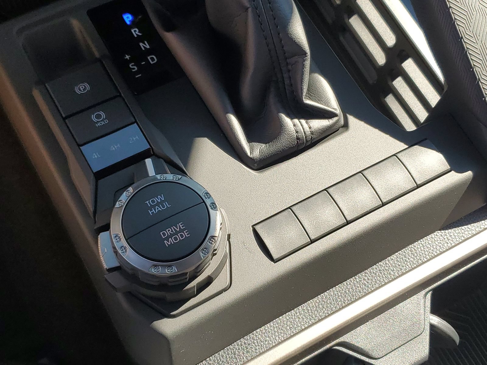 New 2026 Toyota 4Runner SR5 AWD/4WD image 20