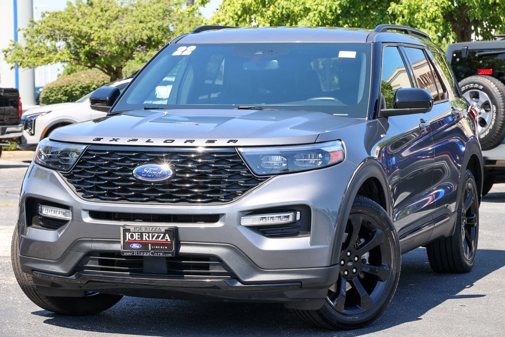 Used 2022 Ford Explorer ST-Line w/ Class IV Trailer Tow Package AWD/4WD image 21