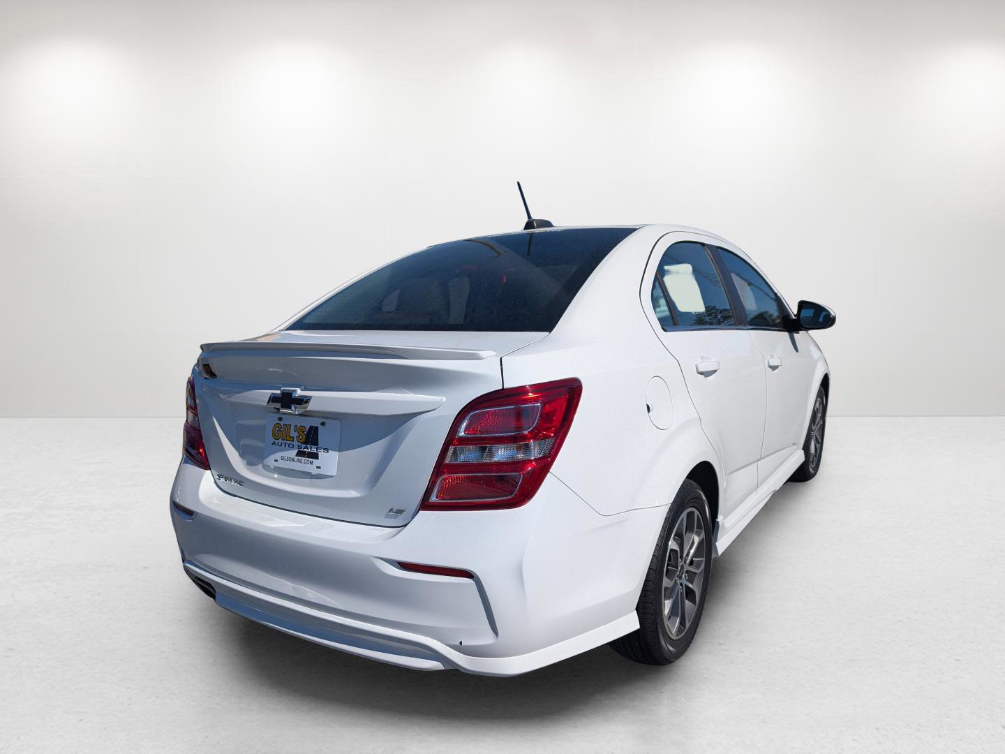 Used 2018 Chevrolet Sonic LT w/ RS Package image 5