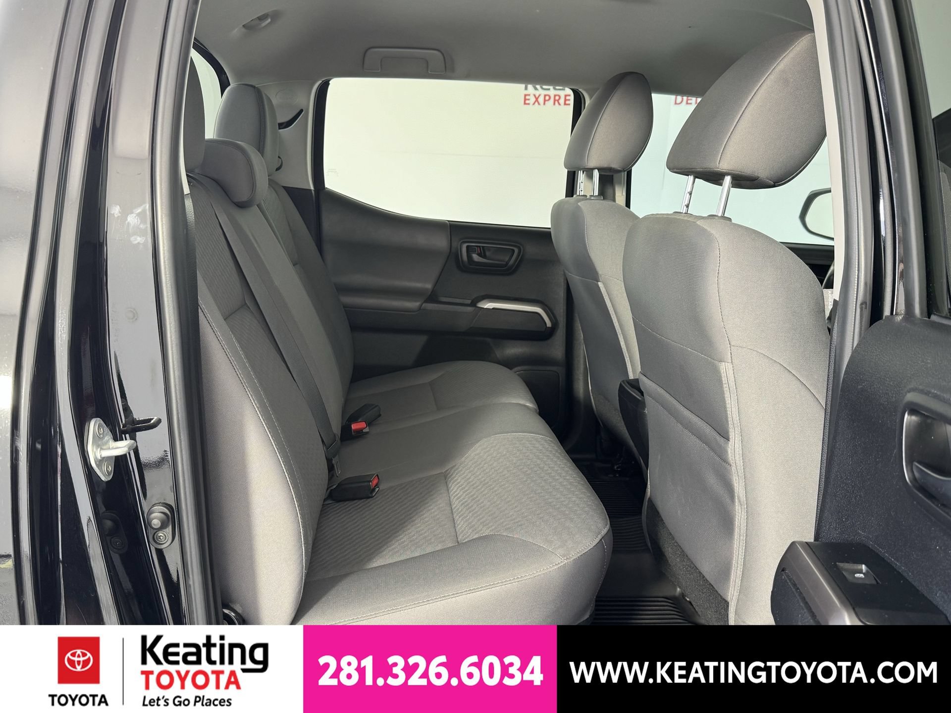 Used 2023 Toyota Tacoma SR5 RWD image 18