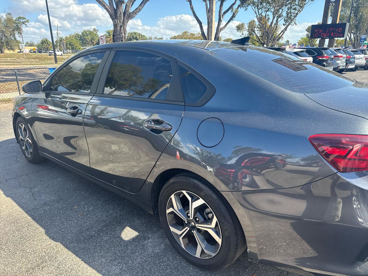 Used 2021 Kia Forte LXS FWD image 5