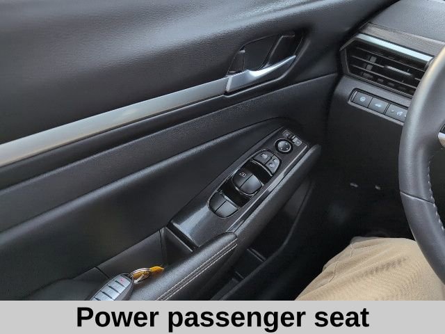 Used 2024 Nissan Altima 2.5 SL image 11