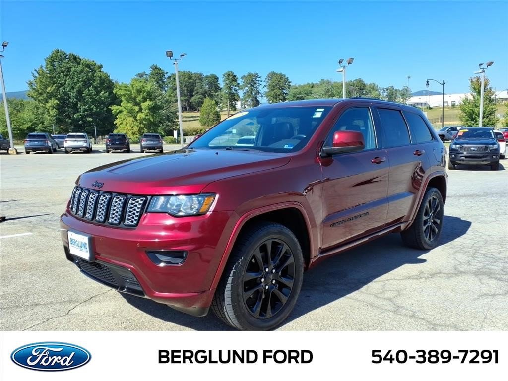 Used 2018 Jeep Grand Cherokee Altitude AWD/4WD image 9