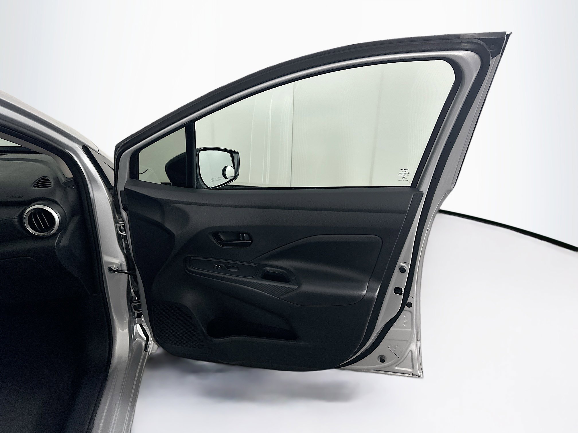 Used 2024 Nissan Versa S w/ S Plus Package image 29