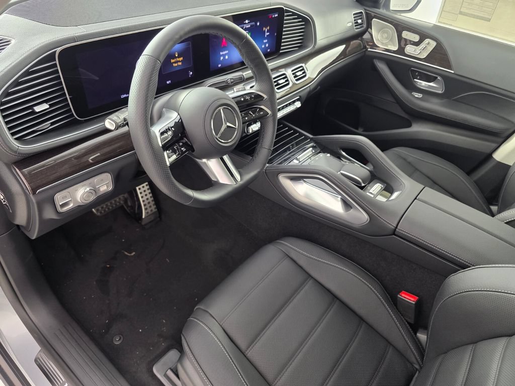 New 2026 Mercedes-Benz GLS 450 4MATIC image 7