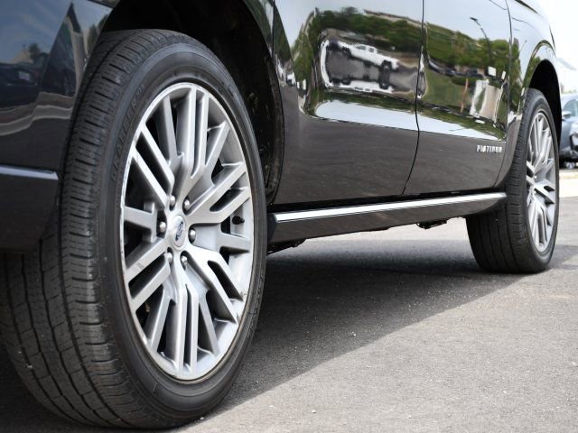 Used 2022 Ford Expedition Max Platinum AWD/4WD image 9