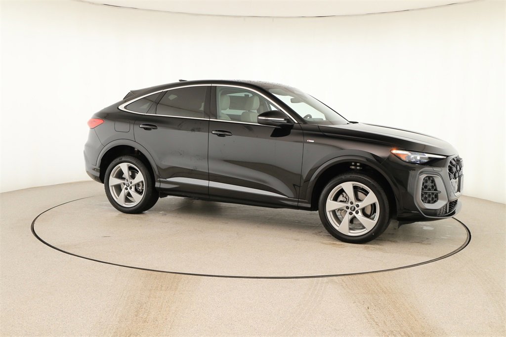 New 2025 Audi Q5 Premium Plus image 9