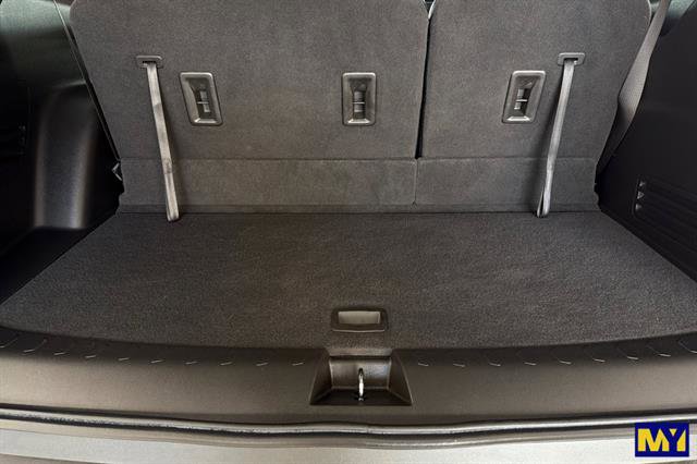 Used 2021 Chevrolet Traverse LS w/ LPO, Cargo Package image 18