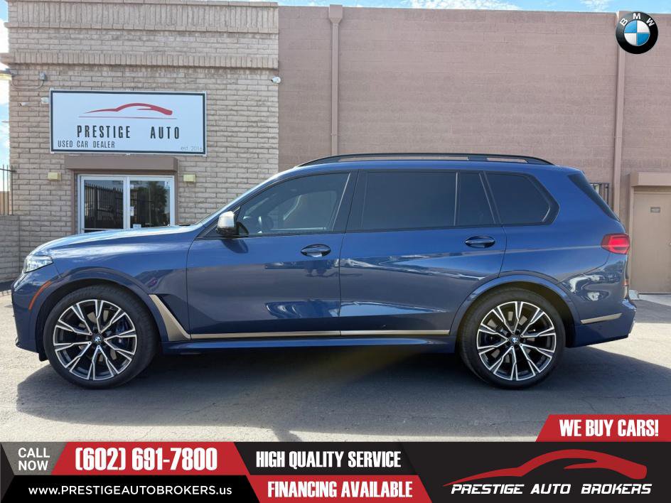 Used 2021 BMW X7 M50i w/ Executive Package image 3