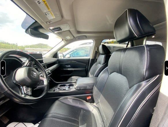 Used 2024 Honda Pilot Elite image 2