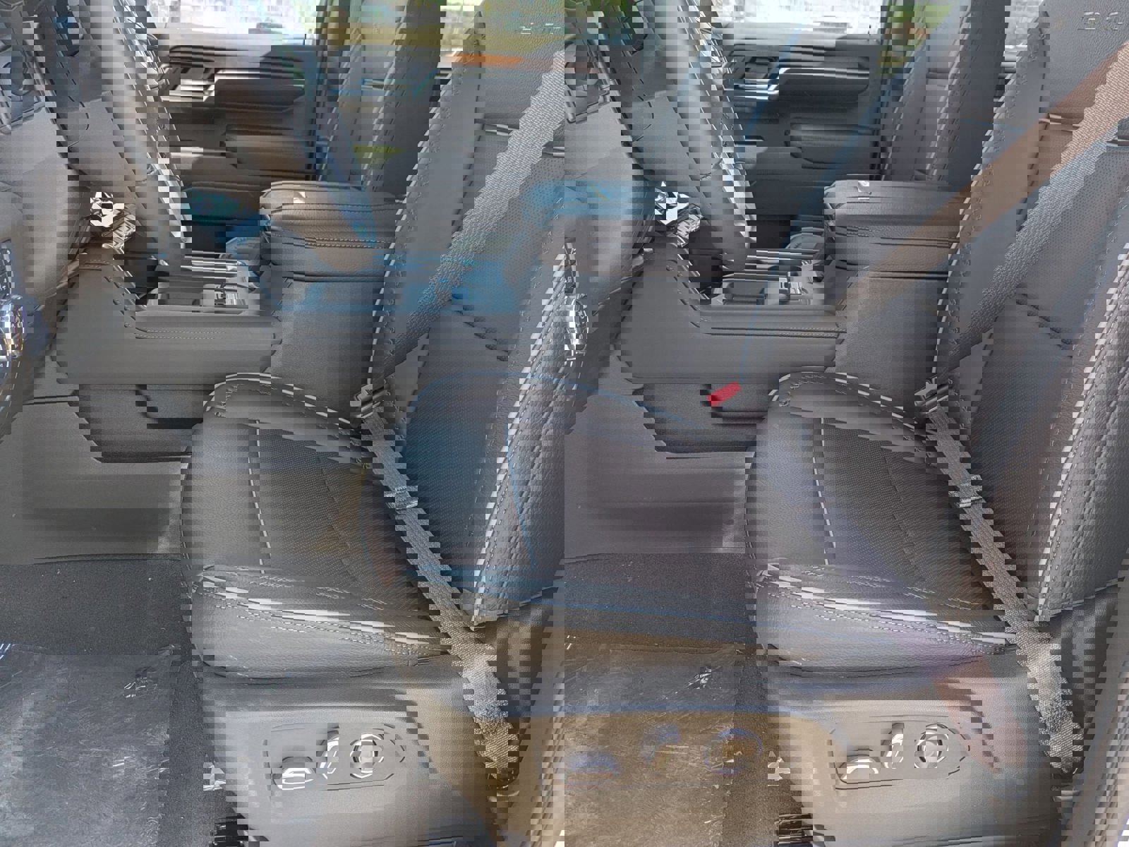 New 2025 GMC Sierra 2500 Denali w/ Denali Reserve Package image 23