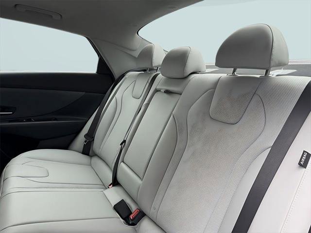 New 2026 Hyundai Elantra Limited image 30