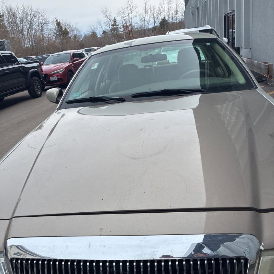 Used 2005 Mercury Grand Marquis GS image 31