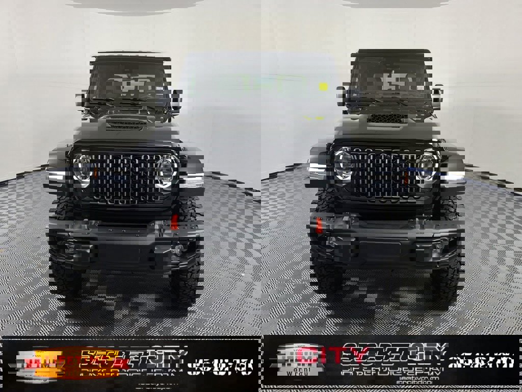 New 2025 Jeep Gladiator Mojave image 2