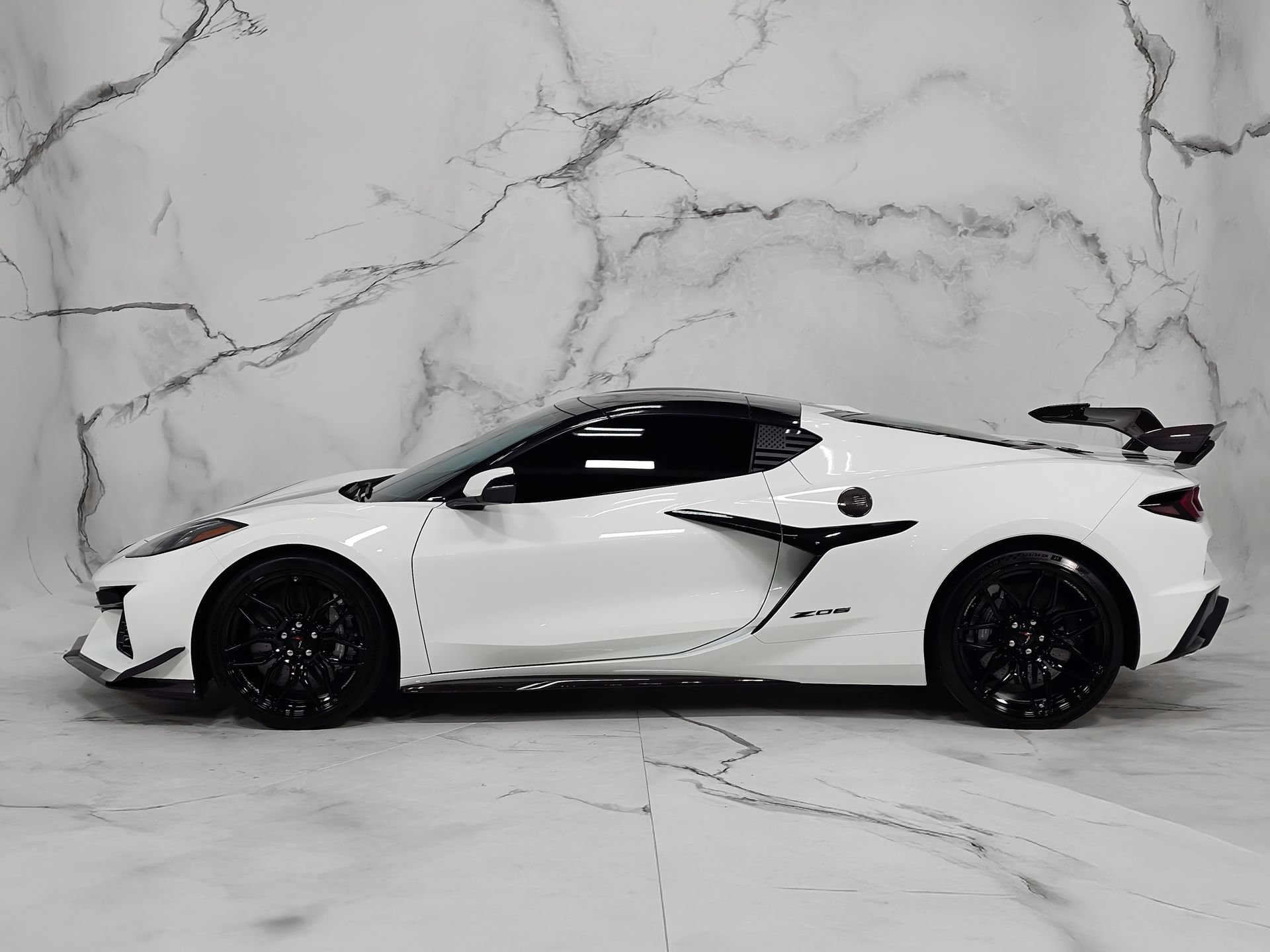 Used 2025 Chevrolet Corvette Z06 w/ Z07 Performance Package RWD image 11
