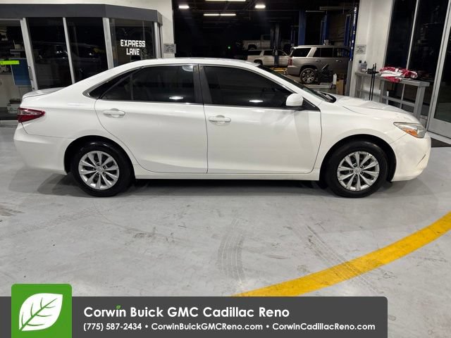 Used 2015 Toyota Camry LE FWD image 7